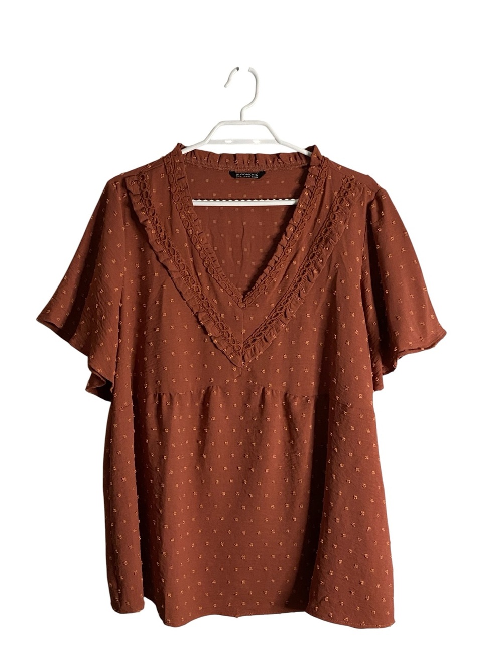 BloomChic Women's Rust Crochet-Trim V-Neck Patterned Blouse